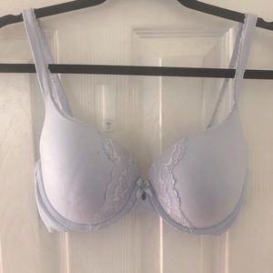 Victoria’s Secret bra size 32DD
